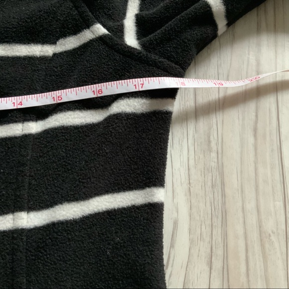 Nautica Black & White Fleece Jacket Small - Picture 6 of 6